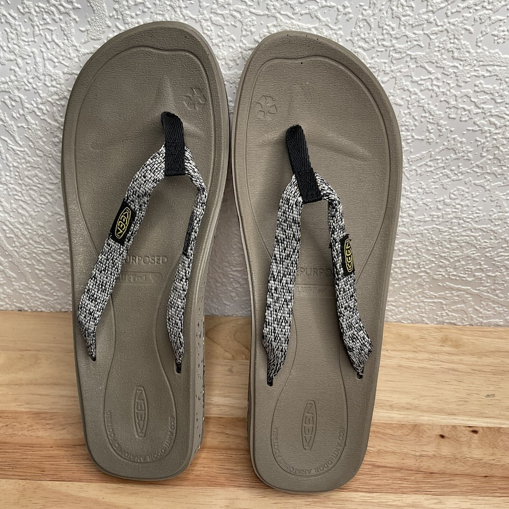 KEEN Harvest Lightweight Flip-Flops Sandals Black‎ Women's Size US 9 Brand New